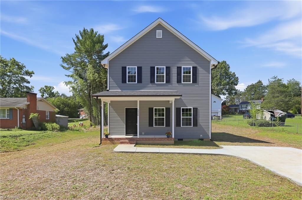 Property Photo: 2808 Reynolds Park Road NC 27107