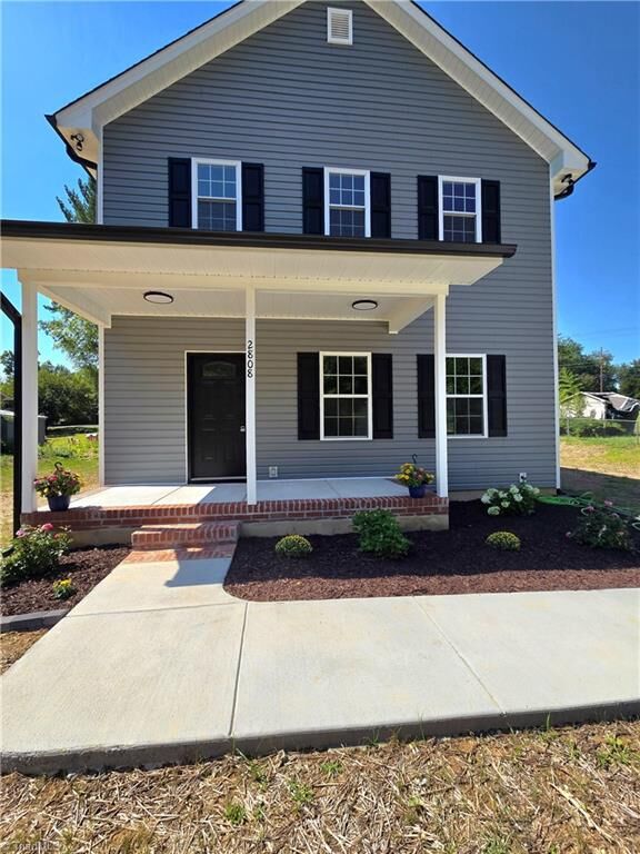 Property Photo: 2808 Reynolds Park Road NC 27107