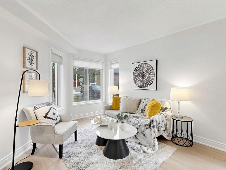 Property Photo:  72 Dunsmore Crescent  ON L4C 0C5 