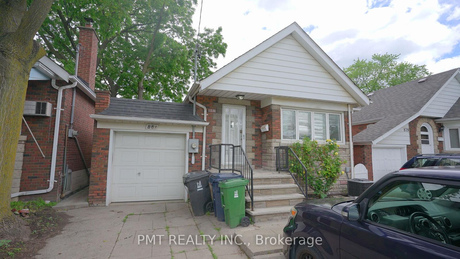 Property Photo:  881 Coxwell Avenue Lower  ON M4C 3G1 