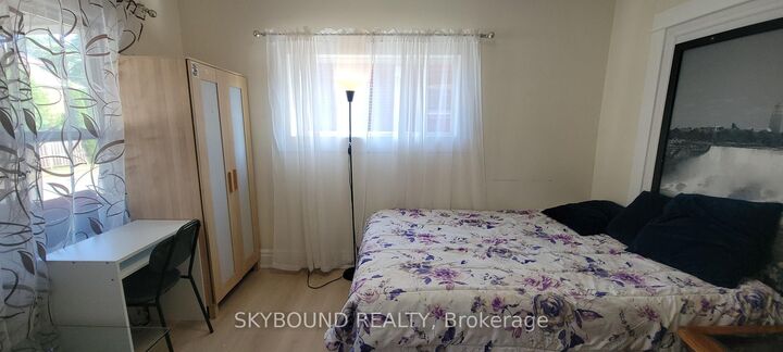 Property Photo:  4869 Second Avenue Room  ON L2E 4H9 