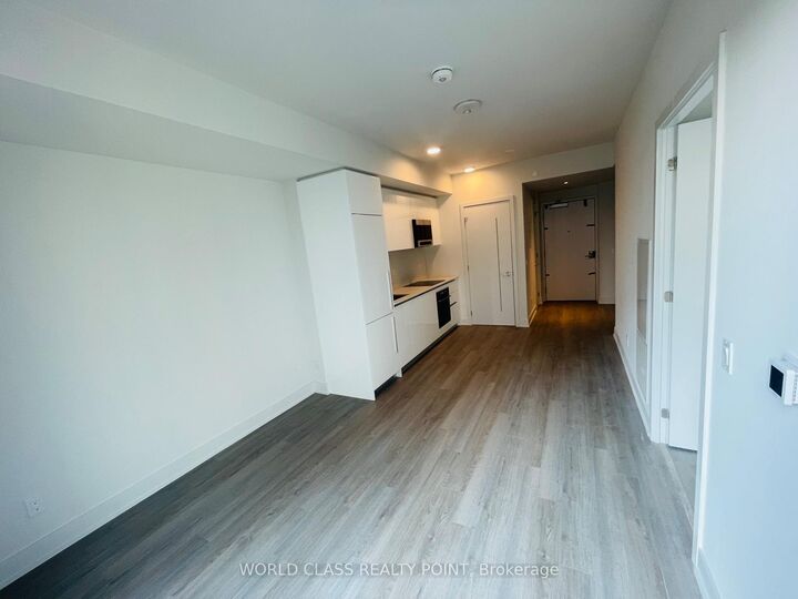 Property Photo: 8 Cumberland Street 2404 ON M4W 0B6