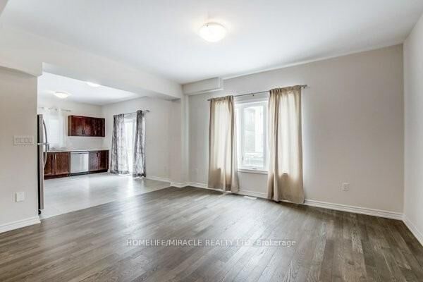 Property Photo:  275 Bethune Avenue  ON L3B 0H6 