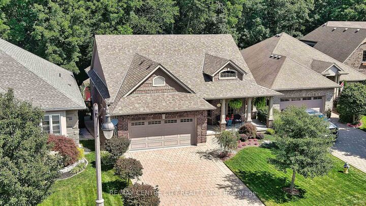 Property Photo: 20 Ensley Place ON N5L 0A1