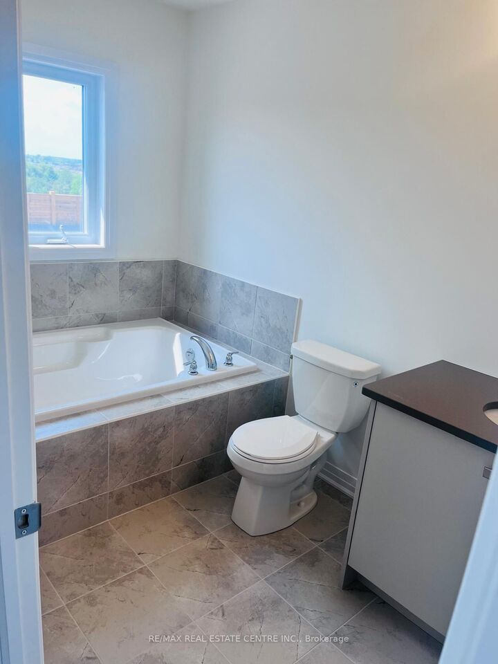 Property Photo:  331 Port Crescent  ON L3B 0N3 