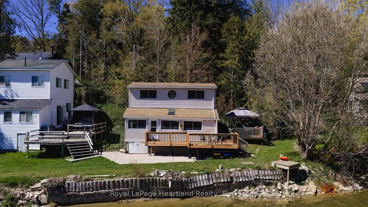 Property Photo: 9 Maple Lane ON N7A 3X9