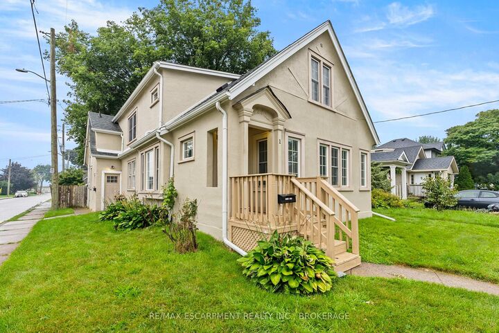 Property Photo:  1 Linwood Street Main  ON L2N 2H4 