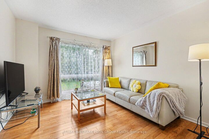 Property Photo:  48 Jackman Terrace  ON K2L 4E1 