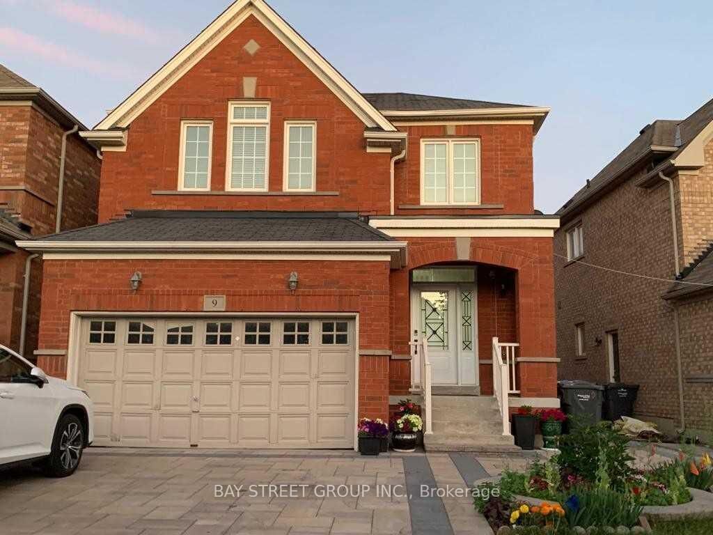 Property Photo:  9 Bluffmeadow Street Basement  ON L6P 3K2 