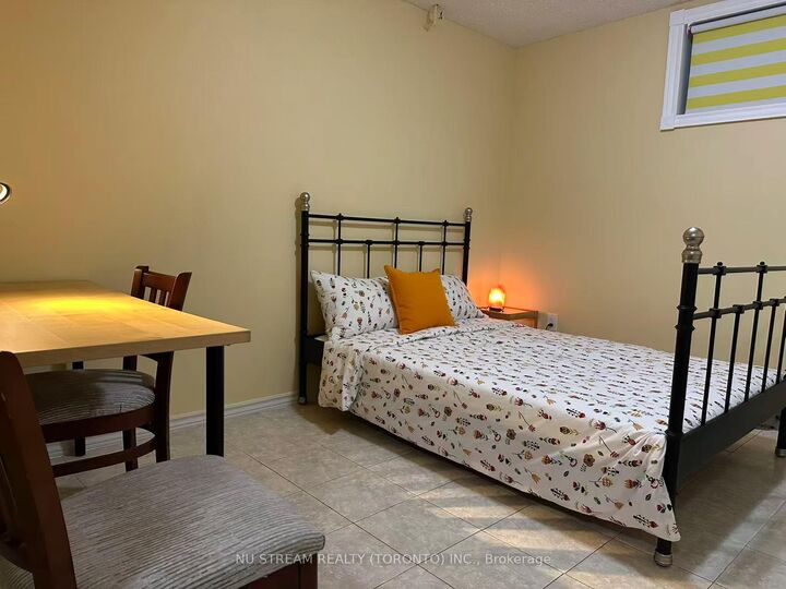 Property Photo:  115 Briggs Avenue Bedroom  ON L4B 3J5 