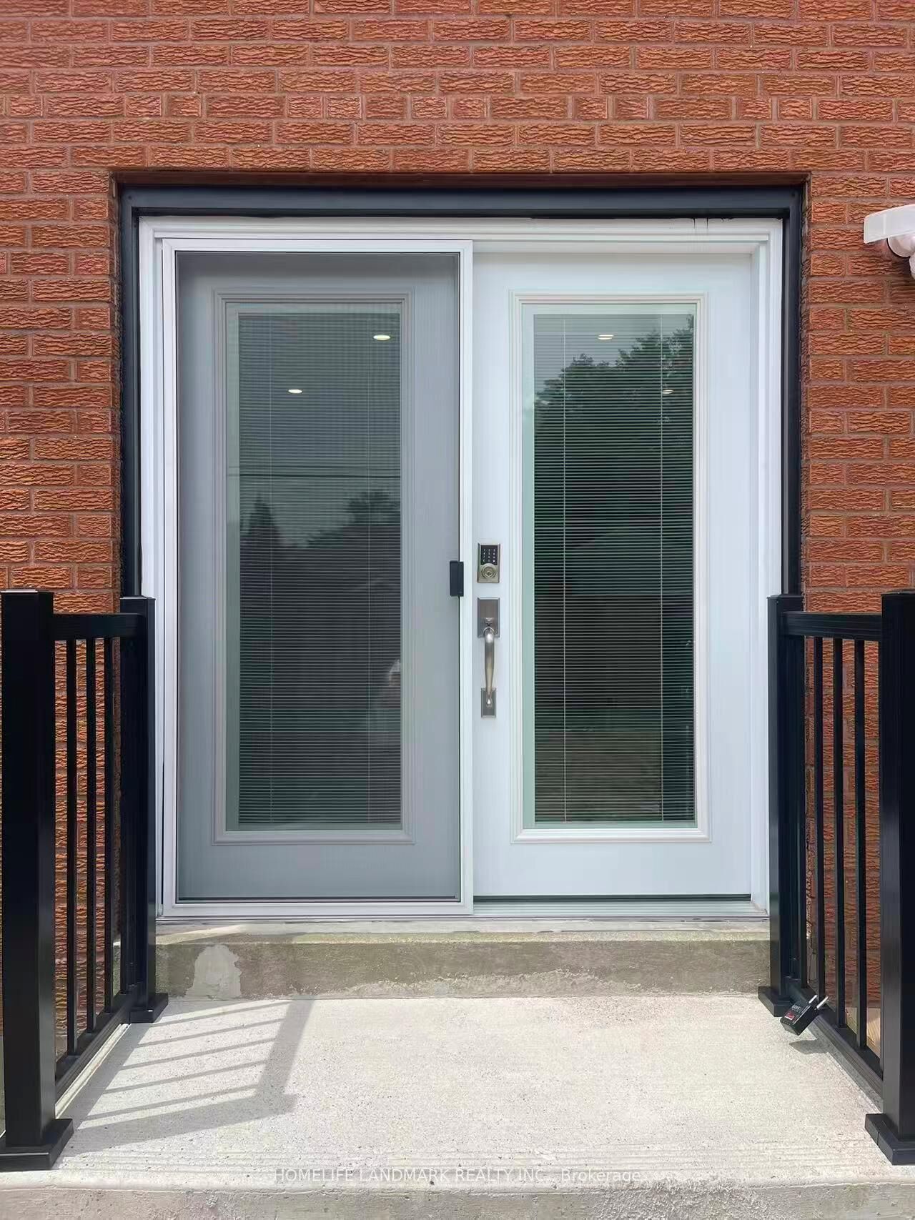 Photo de la propriété: 17 Rosemeade Avenue Unit 2 ON M8Y 3A2
