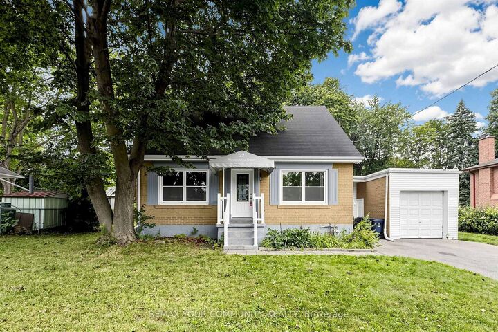 Photo de la propriété:  22 Havenridge Drive  ON M9P 3M4 