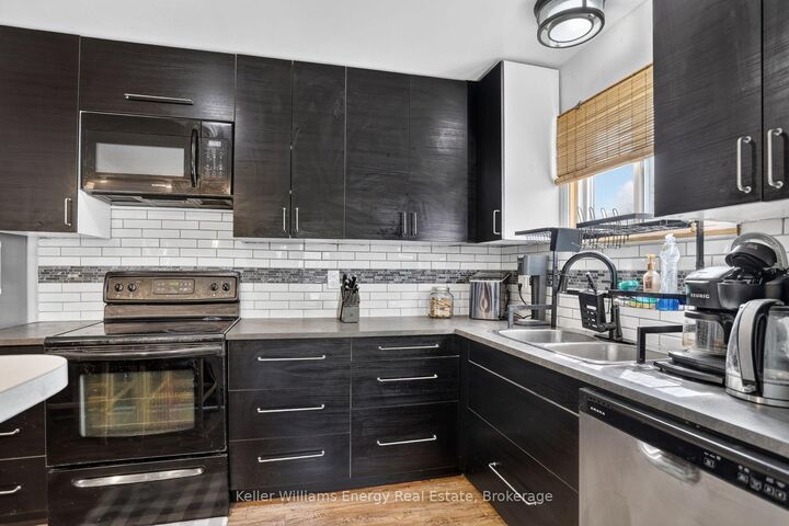 567 Cobblehill Drive — photo 1