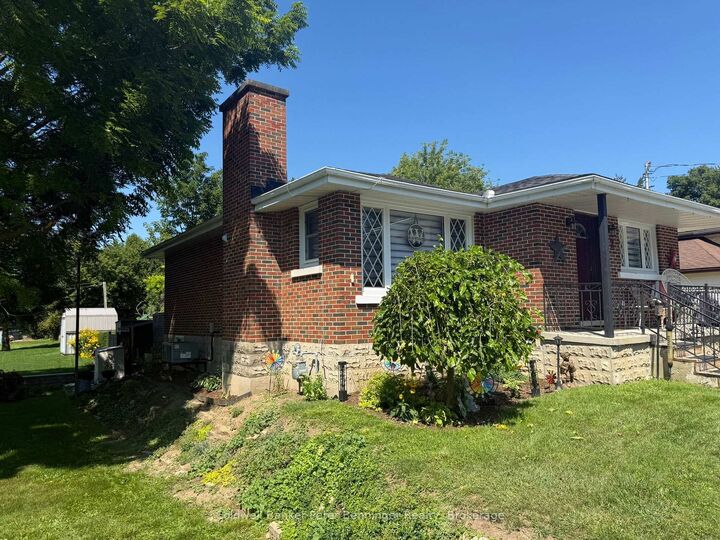 Property Photo: 2 Elgin Street ON N0G 2V0
