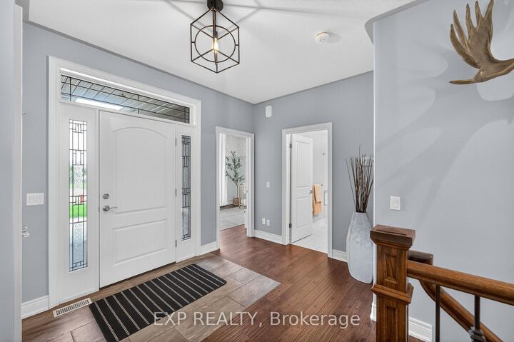 Property Photo: 8736 Angie Drive ON L2H 0H9