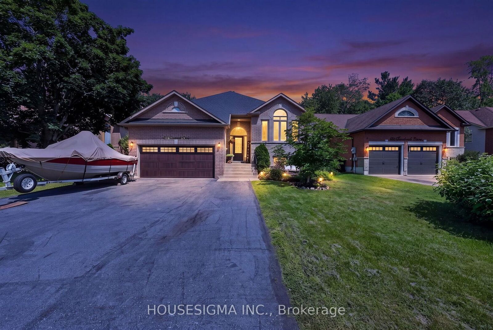 Property Photo: 123 Fernbrook Drive ON L9Z 1G6