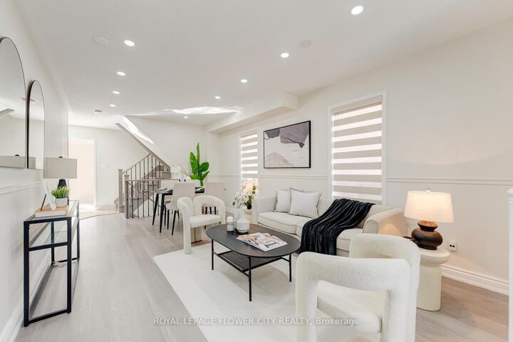 Property Photo: 7 Penbridge Circle ON L7A 2P8