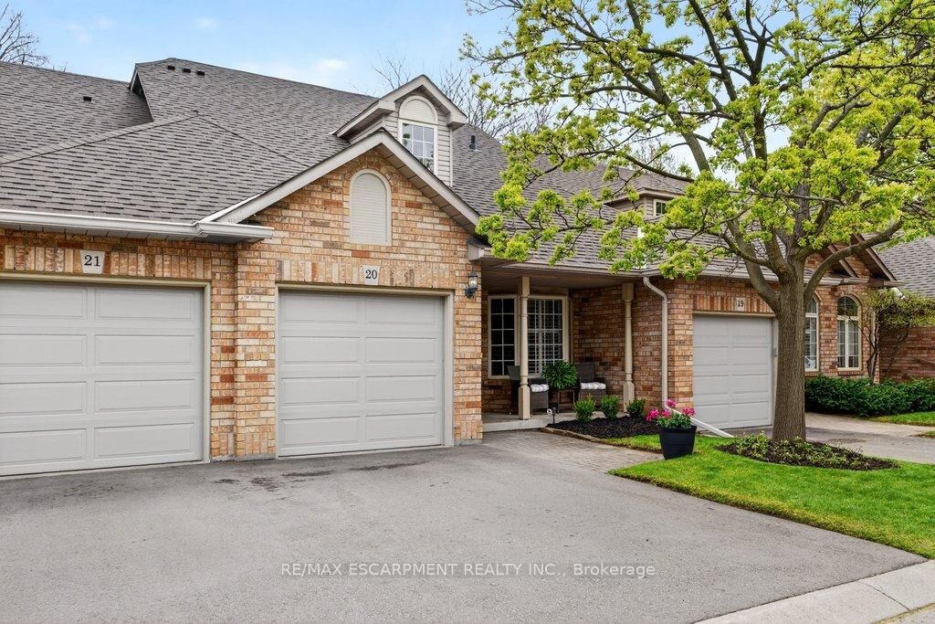 Property Photo:  2350 New Street 20  ON L7R 4P8 