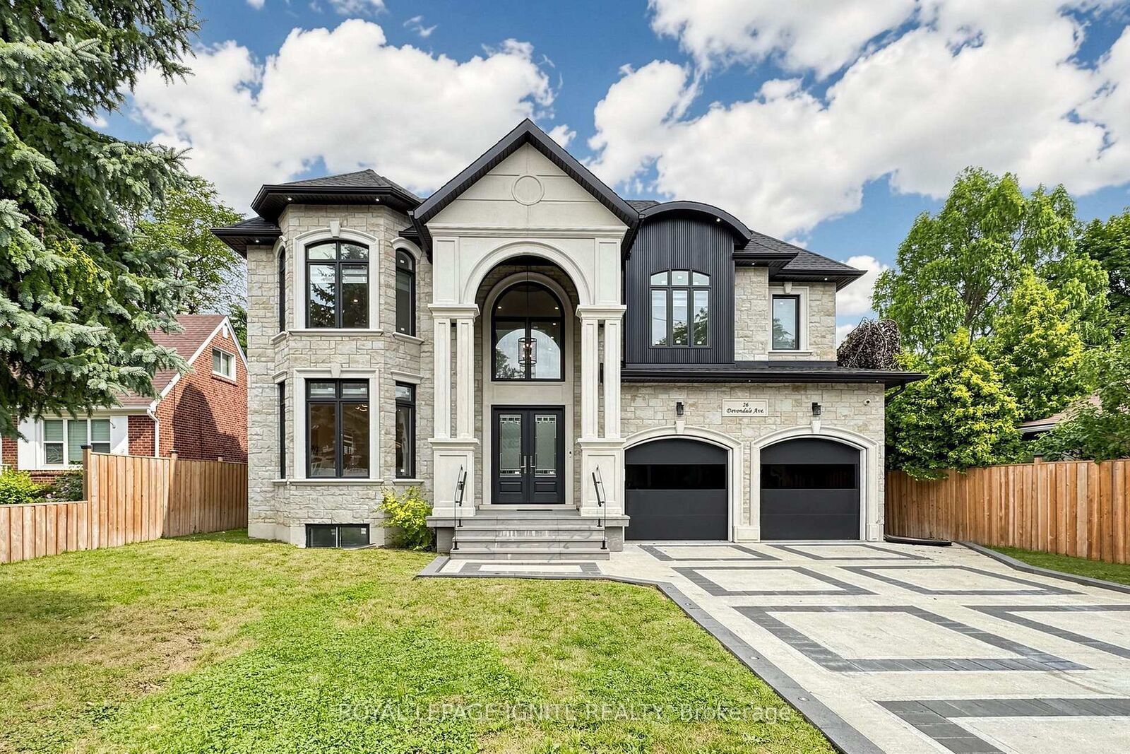 Property Photo: 26 Devondale Avenue ON M2R 2E2