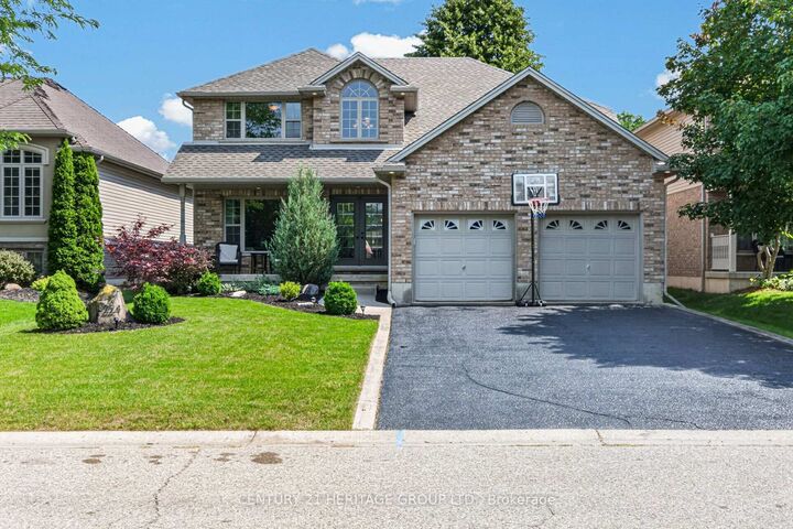 Property Photo: 224 Dundas Street W ON N3L 4H2