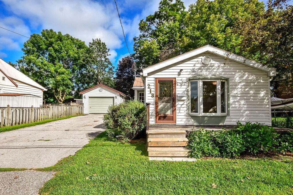 Property Photo: 218 James Street E ON L3V 1L9