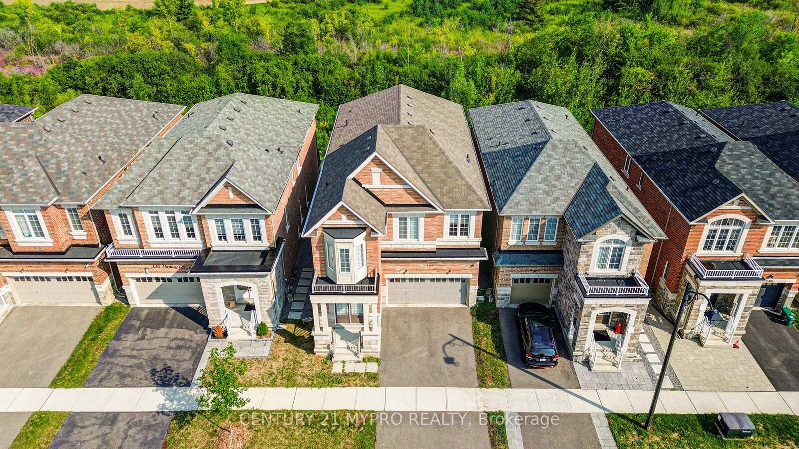 Property Photo: 134 Hartney Drive ON L4S 1N2