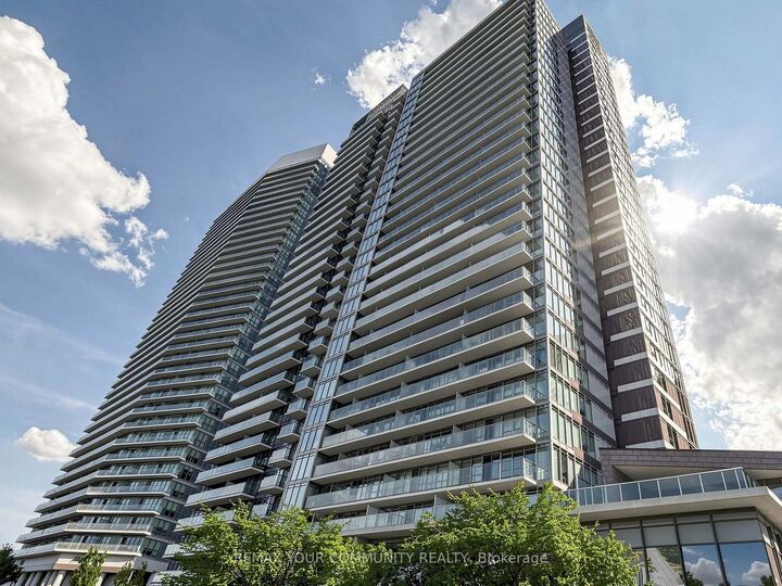 Property Photo: 121 McMahon Drive 3302 ON M2K 0C1