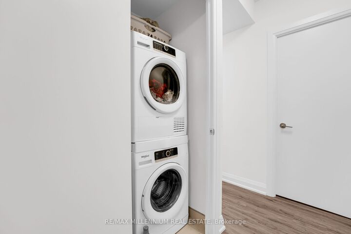 Property Photo:  385 Winston Road 1011  ON L3M 4E8 
