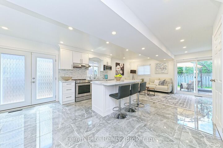 53 Belvedere Crescent — photo 1