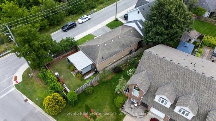 Property Photo: 23 Moffatt Street ON L2P 2L4