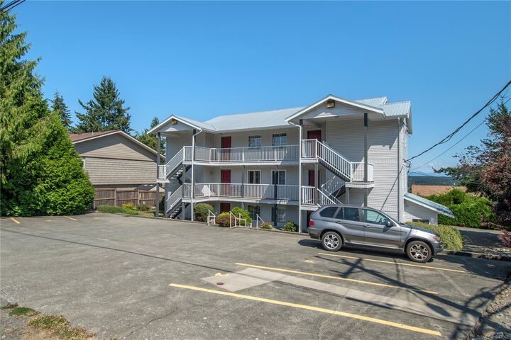 Property Photo:  695 Upland Dr #6  BC V9W 2A7 