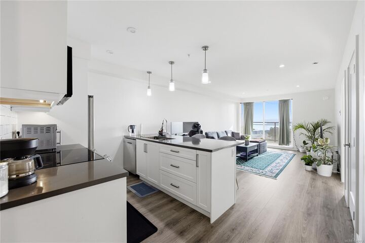 Property Photo:  119 Haliburton St #503  BC V9R 4V9 
