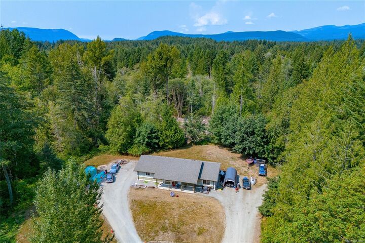 Property Photo: 4005 Rowe Rd BC V9L 6T1
