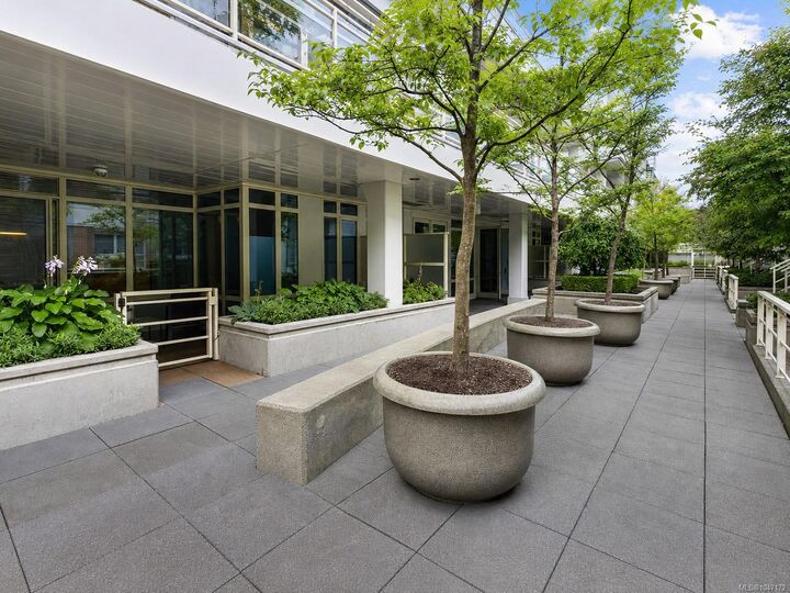 38 Front St #Cy01 — photo 1