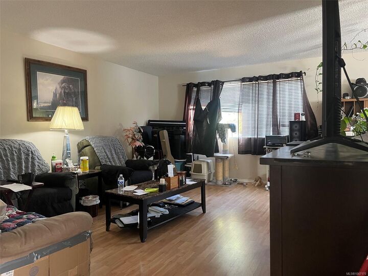 Property Photo: 61 View St BC V9R 4N3
