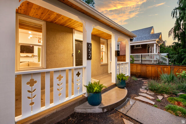 Property Photo: 652 S 500 E UT 84102