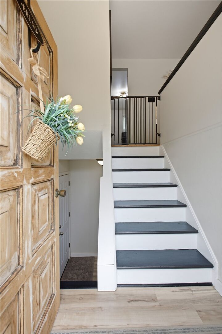 Property Photo:  36 Concord Dr  PA 15642 