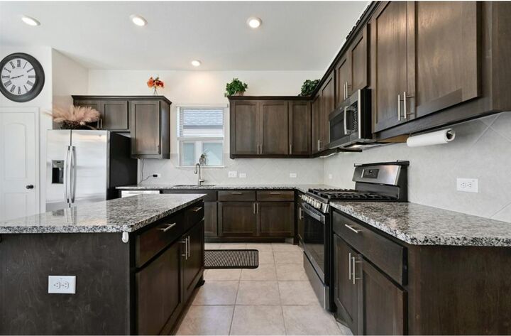 Property Photo:  12613 Stanford Drive 86  TX 78748 