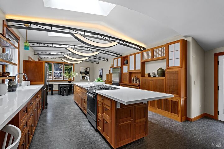 Property Photo:  700 Ellis Court  CA 95472 