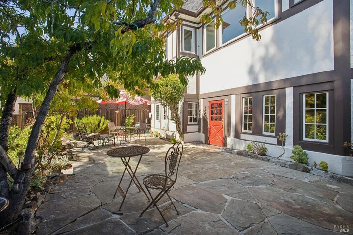 Property Photo:  26 Circle Avenue  CA 94941 