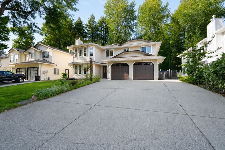 Property Photo: 14241 91 Avenue BC V3V 7Y1
