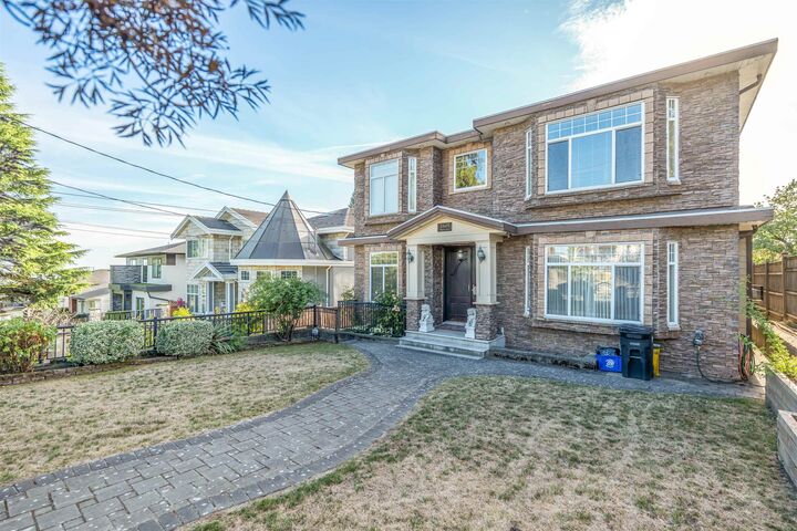 Property Photo: 7649 Sussex Avenue BC V5J 3V9