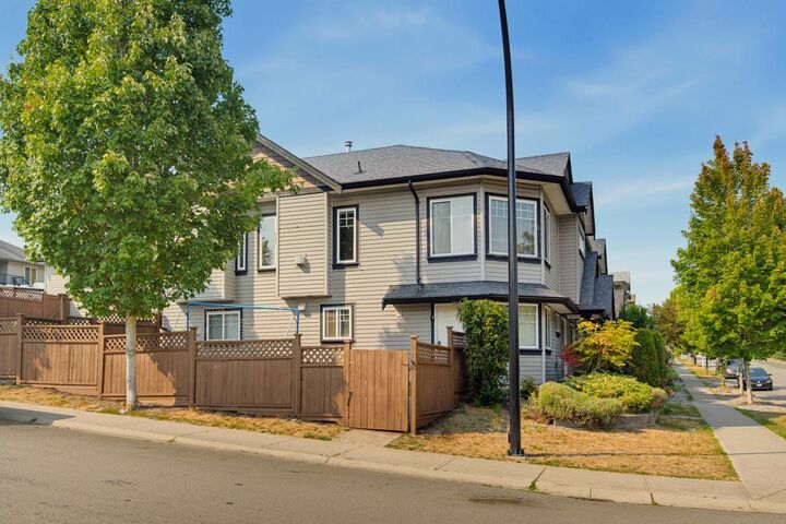 Property Photo: 11335 Creekside Street BC V2W 0C7