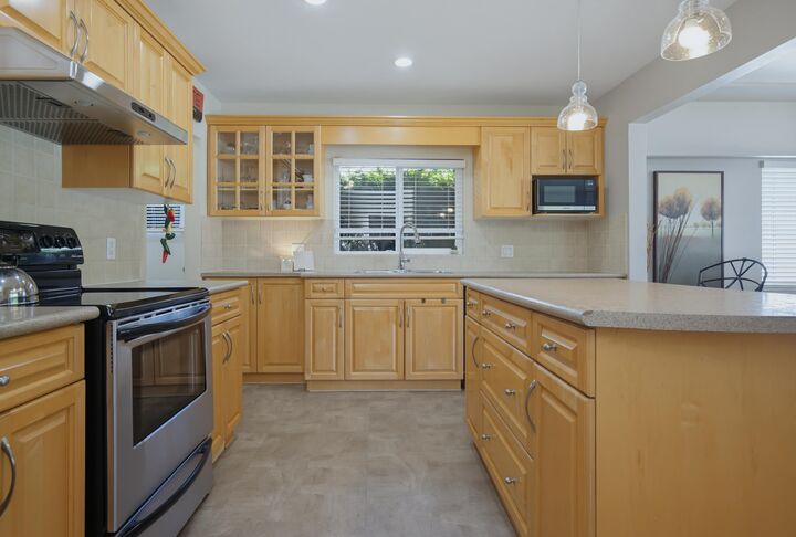 942 Porter Street — photo 1