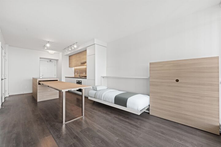 652 Whiting Way 2408 — photo 1
