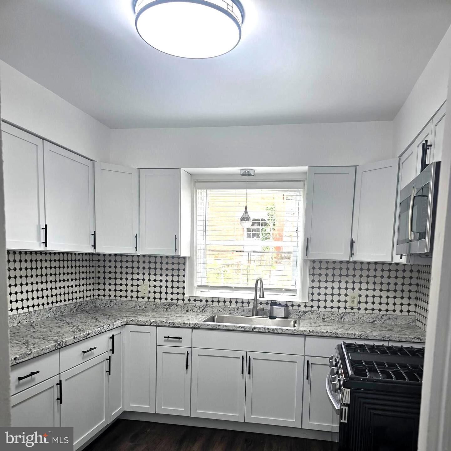 Property Photo: 1828 State Street PA 17103