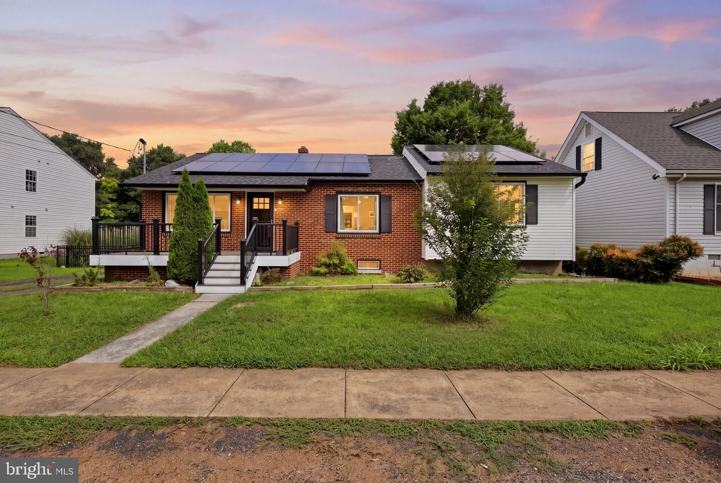 Property Photo: 406 W 4th Avenue WV 25438