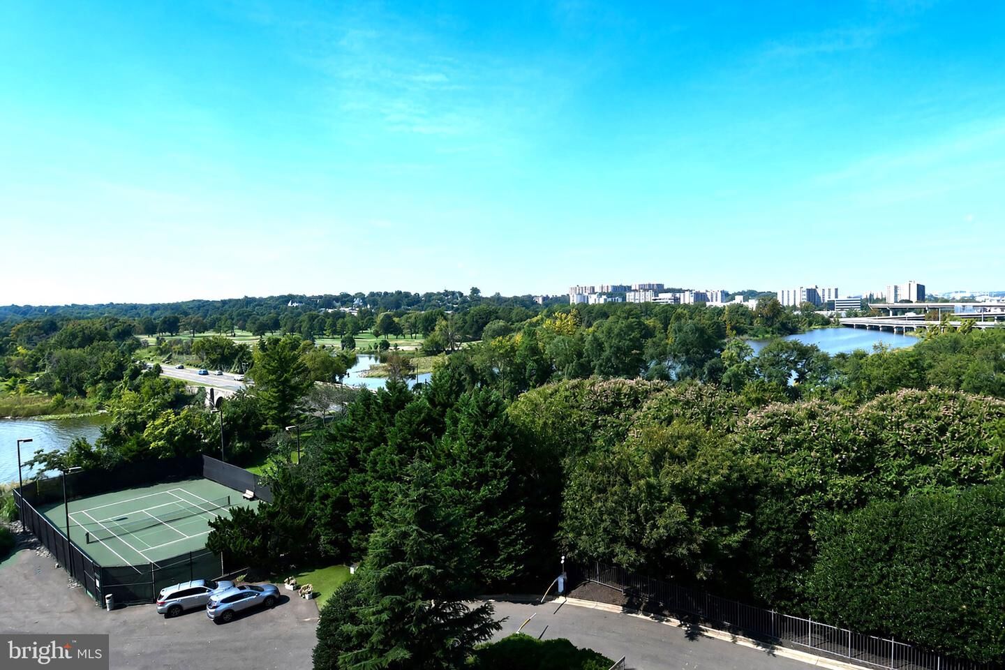 Property Photo: 1250 S Washington Street 604 VA 22314