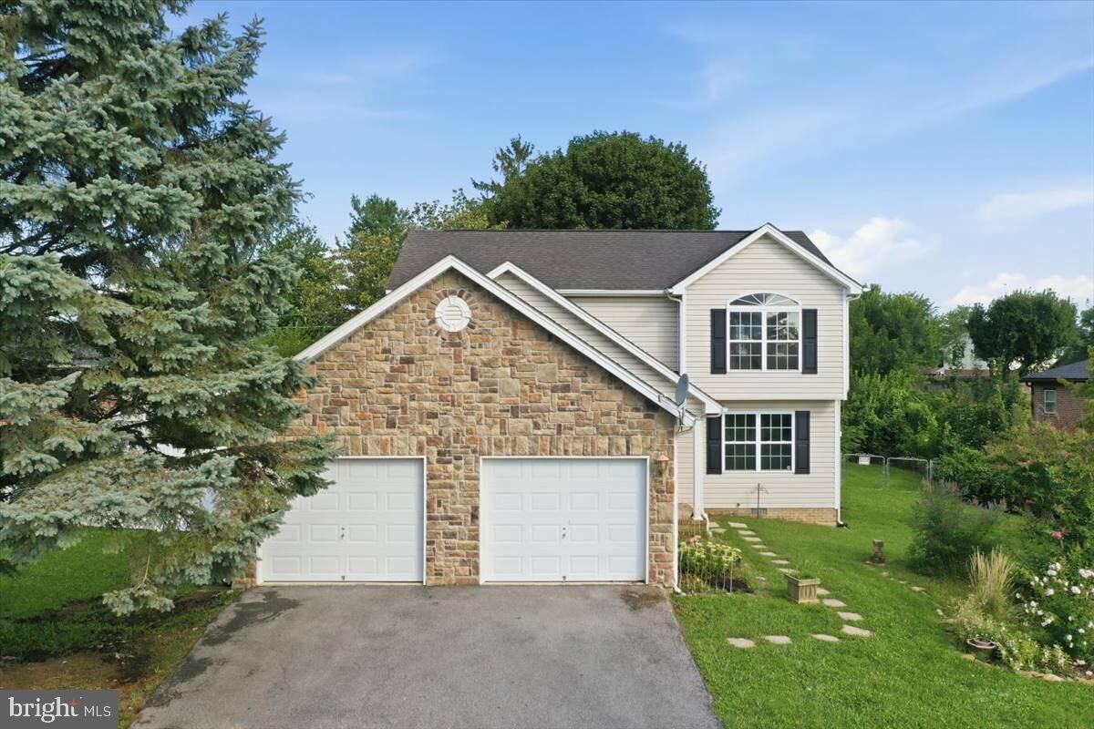 Property Photo: 5248 Winchester Avenue WV 25405
