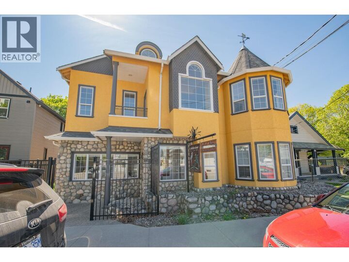 Property Photo:  3414A 28th Avenue 2  BC V1T 1W9 